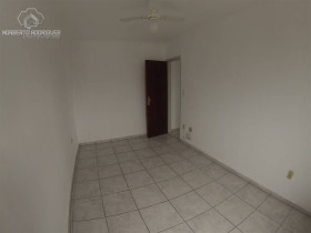 Apartamento com 2 Quartos à Venda, 96 m² em Guilhermina - Praia Grande