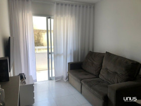 Apartamento com 2 Quartos à Venda, 68 m² em Abraão - Florianópolis
