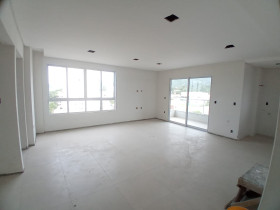 Apartamento com 3 Quartos à Venda, 139 m² em Areias - Camboriú