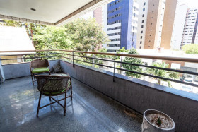 Apartamento com 3 Quartos à Venda, 176 m² em Aldeota - Fortaleza