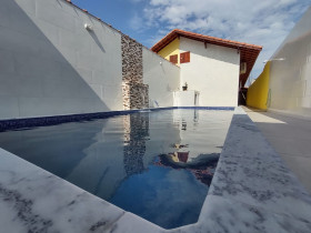 Casa com 2 Quartos à Venda, 158 m² em Agenor De Campos - Mongaguá