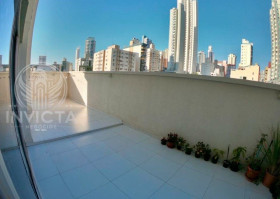 Apartamento com 2 Quartos à Venda, 126 m² em Centro - Balneário Camboriú