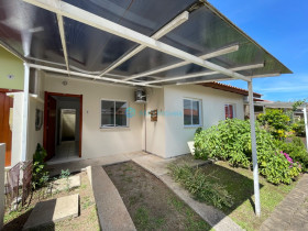 Casa com 2 Quartos à Venda, 41 m² em Olaria - Canoas