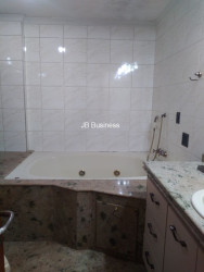 Imóvel com 3 Quartos à Venda, 219 m² em Zona 03 - Maringá