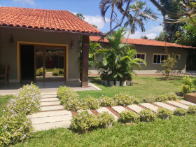 Casa com 4 Quartos à Venda, 350 m² em Portão - Lauro De Freitas