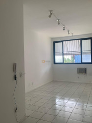 Kitnet com 1 Quarto para Alugar, 26 m² em Jardim Camburi - Vitória