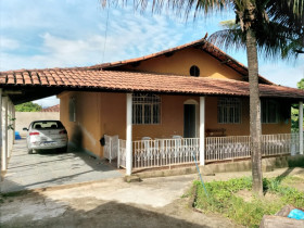 Casa com 3 Quartos à Venda, 780 m² em Bandeirinhas - Betim