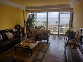 Apartamento com 3 Quartos à Venda, 187 m² em Agronômica - Florianópolis