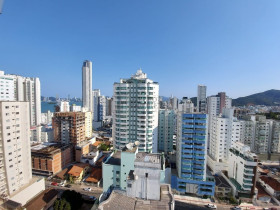Apartamento com 3 Quartos à Venda, 122 m² em Pioneiros - Balneário Camboriú