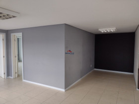 Sala Comercial à Venda, 120 m² em Ingleses Do Rio Vermelho - Florianópolis
