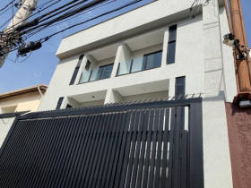 Sobrado com 3 Quartos à Venda, 170 m² em Vila Homero Thon - Santo André