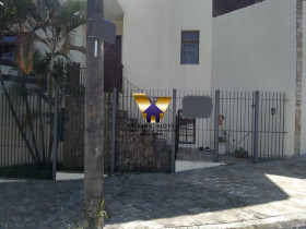 Casa com 3 Quartos para Alugar,  em Nova Caieiras - Caieiras
