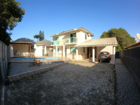 Casa com 2 Quartos à Venda, 224 m² em São João Do Rio Vermelho - Florianópolis