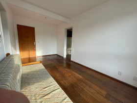 Apartamento com 2 Quartos à Venda, 59 m² em Medianeira - Porto Alegre