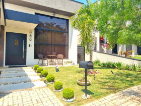 Casa com 3 Quartos à Venda, 300 m² em Jardim Paraíso Da Usina - Atibaia