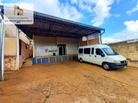 Imóvel Comercial à Venda, 364 m² em Vila Cerqueira - Américo Brasiliense