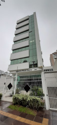 Sala Comercial à Venda, 33 m² em Menino Deus - Porto Alegre