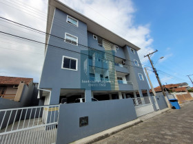 Apartamento com 3 Quartos à Venda, 105 m² em Ingleses Do Rio Vermelho - Florianópolis