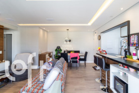 Apartamento com 2 Quartos à Venda, 76 m² em água Branca - São Paulo
