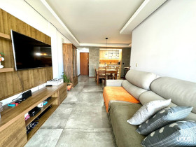 Apartamento com 3 Quartos à Venda, 198 m² em Estreito - Florianópolis