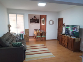 Apartamento com 2 Quartos à Venda, 59 m² em Várzea - Teresópolis