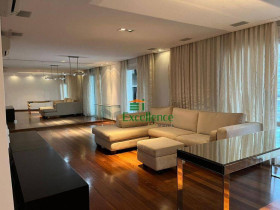 Apartamento com 4 Quartos para Alugar, 226 m² em Vila Nova Conceição - São Paulo