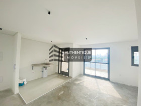 Apartamento com 2 Quartos à Venda, 64 m² em Moema - São Paulo