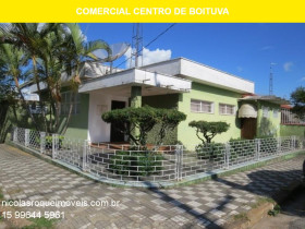 Casa com 3 Quartos à Venda, 252 m² em Centro - Boituva
