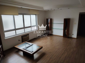 Apartamento com 2 Quartos à Venda, 118 m² em Gonzaga - Santos