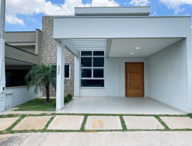 Casa de Condomínio com 3 Quartos para Alugar, 105 m² em Jardins Do Império - Indaiatuba