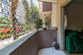 Apartamento com 2 Quartos à Venda, 110 m² em Vila Olimpia - São Paulo