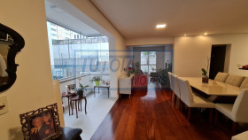 Apartamento com 3 Quartos à Venda, 130 m² em Jardim Paulista - São Paulo