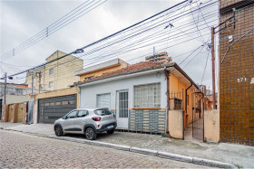 Casa com 6 Quartos à Venda,  em Vila Maria Baixa - São Paulo