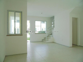 Casa de Condomínio com 3 Quartos à Venda, 96 m²