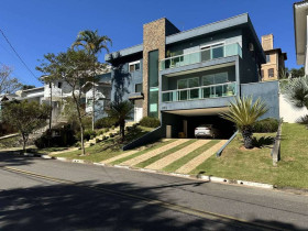 Casa de Condomínio com 3 Quartos à Venda,  em Jardim Indaiá - Embu Das Artes