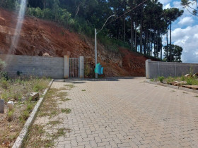 Terreno à Venda, 242 m² em Barracão - Bento Gonçalves
