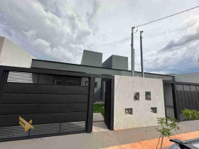 Casa com 2 Quartos à Venda, 82 m² em Jardim Itamaracá - Campo Grande