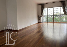 Apartamento com 3 Quartos para Alugar, 136 m² em Campo Belo - São Paulo