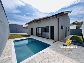Casa com 3 Quartos à Venda, 222 m² em Jardim Estância Brasil - Atibaia