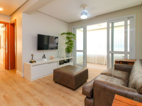 Apartamento com 2 Quartos à Venda, 130 m² em Tristeza - Porto Alegre