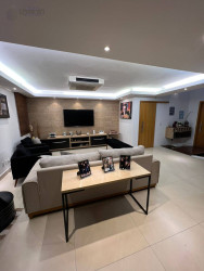 Casa com 4 Quartos à Venda, 240 m² em Bauru