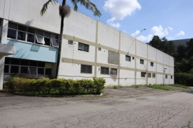 Casa à Venda ou Locação, 20.589 m² em Jardim Belval - Barueri