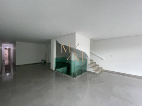 Casa com 3 Quartos à Venda, 280 m² em Aparecida - Santos