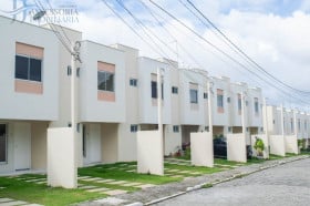 Casa com 2 Quartos para Alugar ou Temporada, 65 m² em Liberdade - Parnamirim