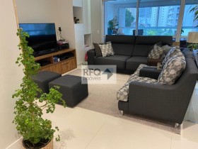 Apartamento com 4 Quartos à Venda, 171 m² em Aclimação - São Paulo