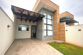 Casa com 3 Quartos à Venda, 83 m² em Itapema Do Saí - Itapoá