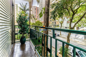 Apartamento com 2 Quartos à Venda,  em Bela Vista - São Paulo