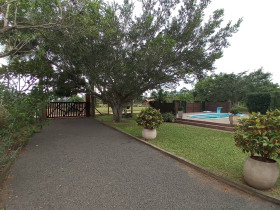 Casa com 2 Quartos à Venda, 1.560 m² em águas Claras - Viamão