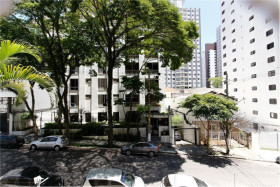 Apartamento com 4 Quartos à Venda, 138 m² em Aclimação - São Paulo