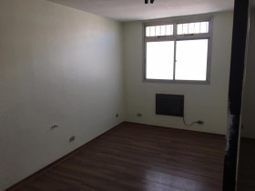 Sala Comercial para Alugar, 56 m² em Centro - Piracicaba